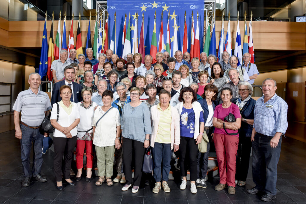 Gruppenbild im EU-Parlament Straßburg - Frühlingsfahrt 2018